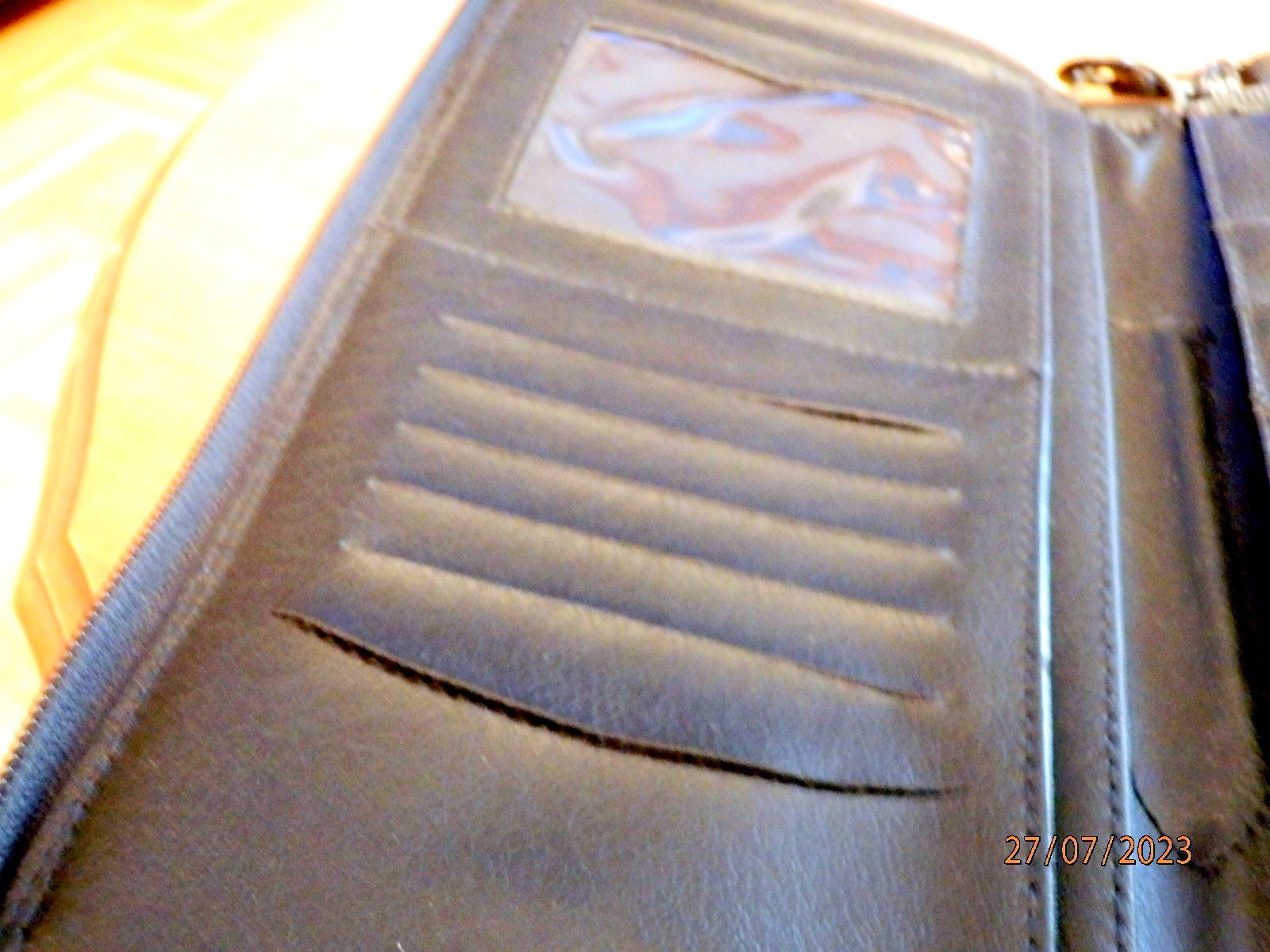 Portafogli: Geldbörse, Portmonnaie oder Brieftasche, echt Leder neu – Nuovo e nell'imballaggio originale da Ueberstorf venduto da dinbau 3