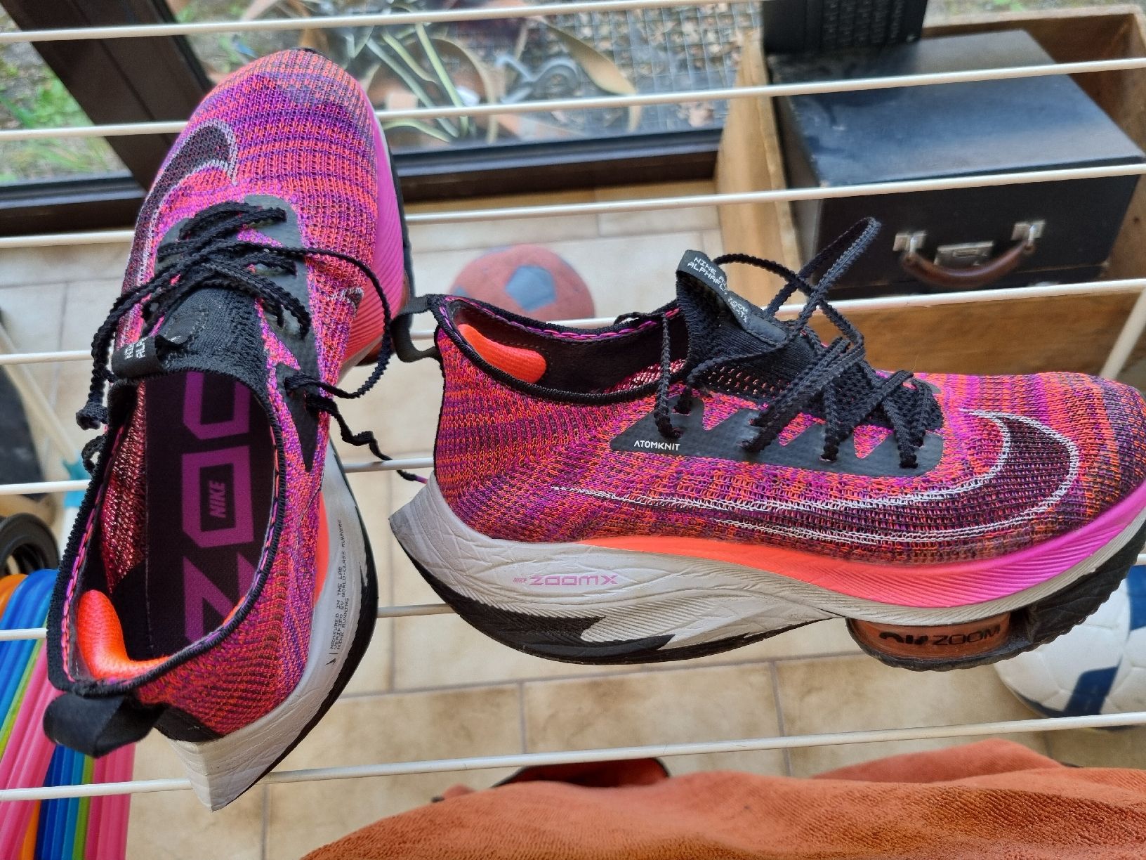 Nike Scarpe da donna: nike air zoom alphafly t 40 – Usato da Ste-Croix venduto da lnbu1