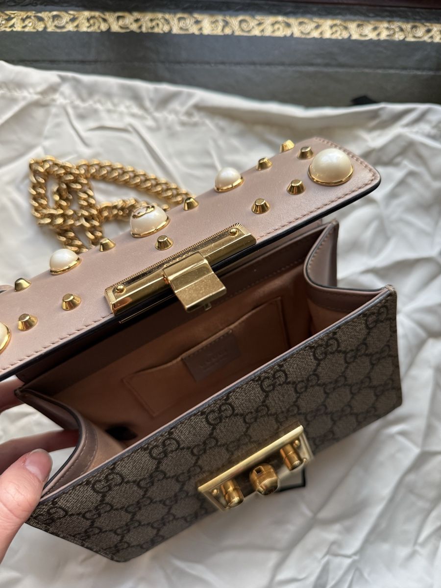 Taschen für Damen: Gucci Padlock GG Supreme Tasche mit Perlen! – Gebraucht aus Triesenberg von Laubella 2