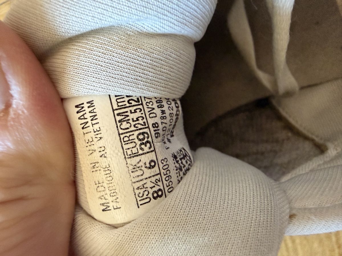 Reebok Chaussures hommes: Reebok Sneakers off-white, 39 – D'occasion à Basel par 1998-lcs 2