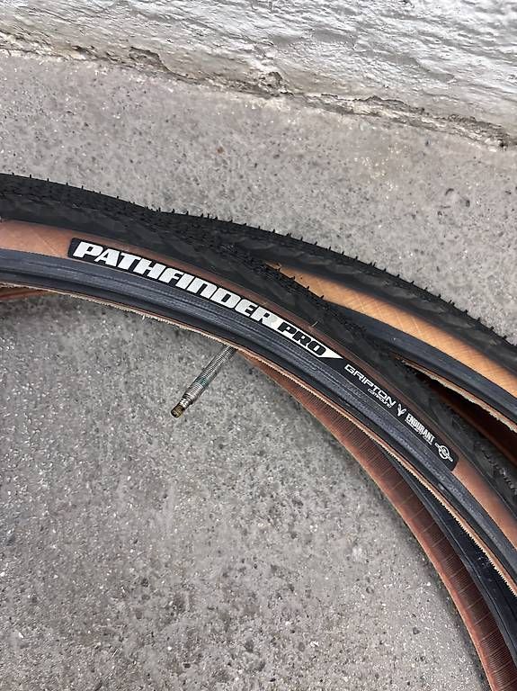 Specialized Pezzi di ricambio: Reifen Specialized Pathfinder Pro 38mm – Nuovo (secondo la descrizione) da Bern venduto da nic_h6jp 1