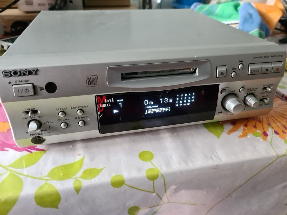 SONY MINIDISC DECK MDS-S707 (Gebraucht) in Frutigen für CHF 29 – mit ...