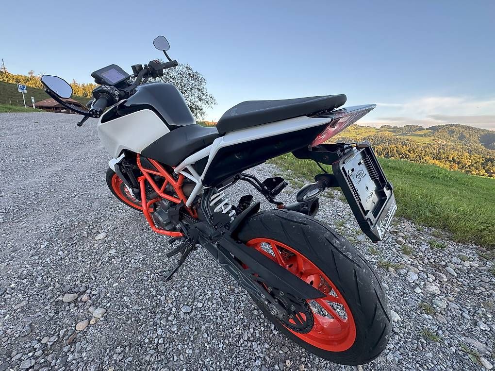 KTM Route: KTM 390 Duke – D'occasion à Steffisburg par juli_02 4