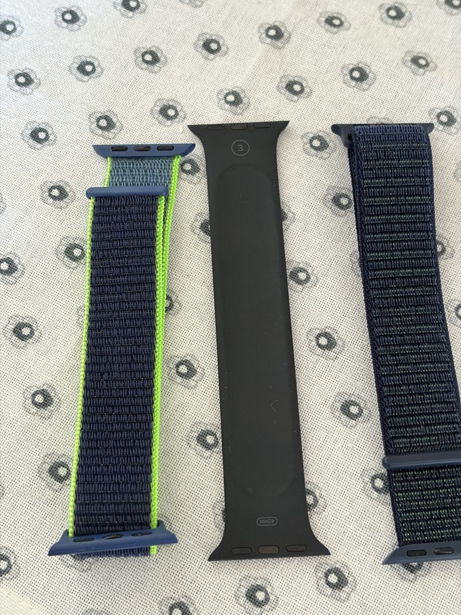 Apple Smartwatch: Apple Watch SE GPS 4mm – Usato da Tagelswangen venduto da Gizzmo..77 6