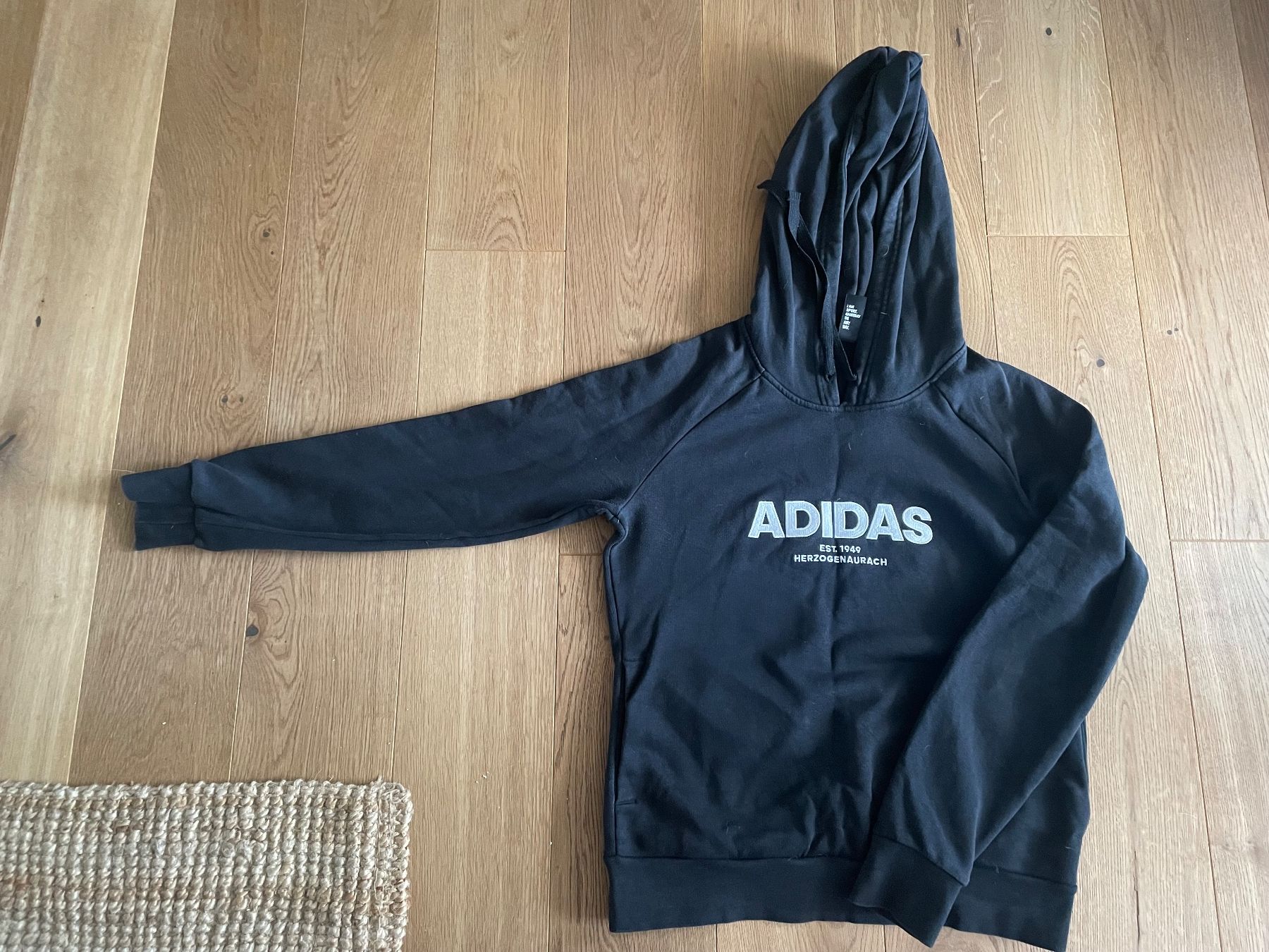 Nike Lotti di vestiti: Kapuzenpullover Adidas und Nike Set – Usato da Felben-Wellhausen venduto da begean 2