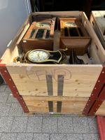 Grosses Lot mit Pendulen, Wanduhren, Pendeluhren  Viele Uhre