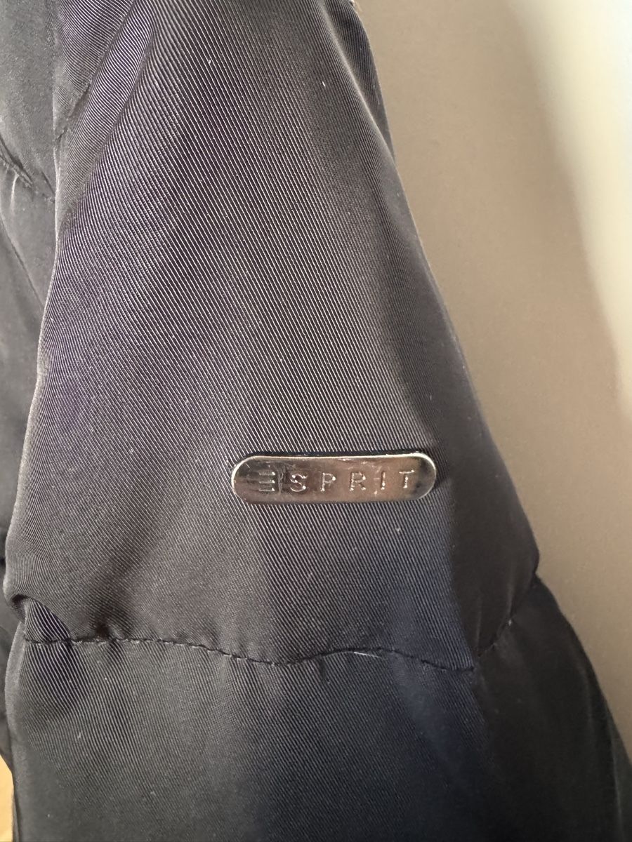 Esprit Cappotti: Damen Daunenjacke schwarz Grösse S – Usato da Dübendorf venduto da ClaraS. 5