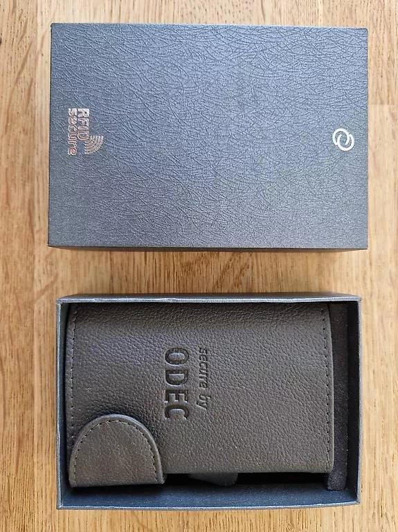 Portafogli: Card Holder, C-Secure – Nuovo e nell'imballaggio originale da Chur venduto da marc3710 1