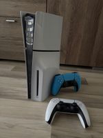 PS5 Slim Disc Konsole mit 2 Controllern, neuwertig
