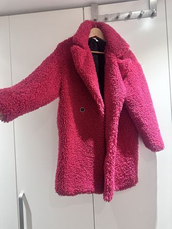 Cappotto Teddy color fucsia acceso