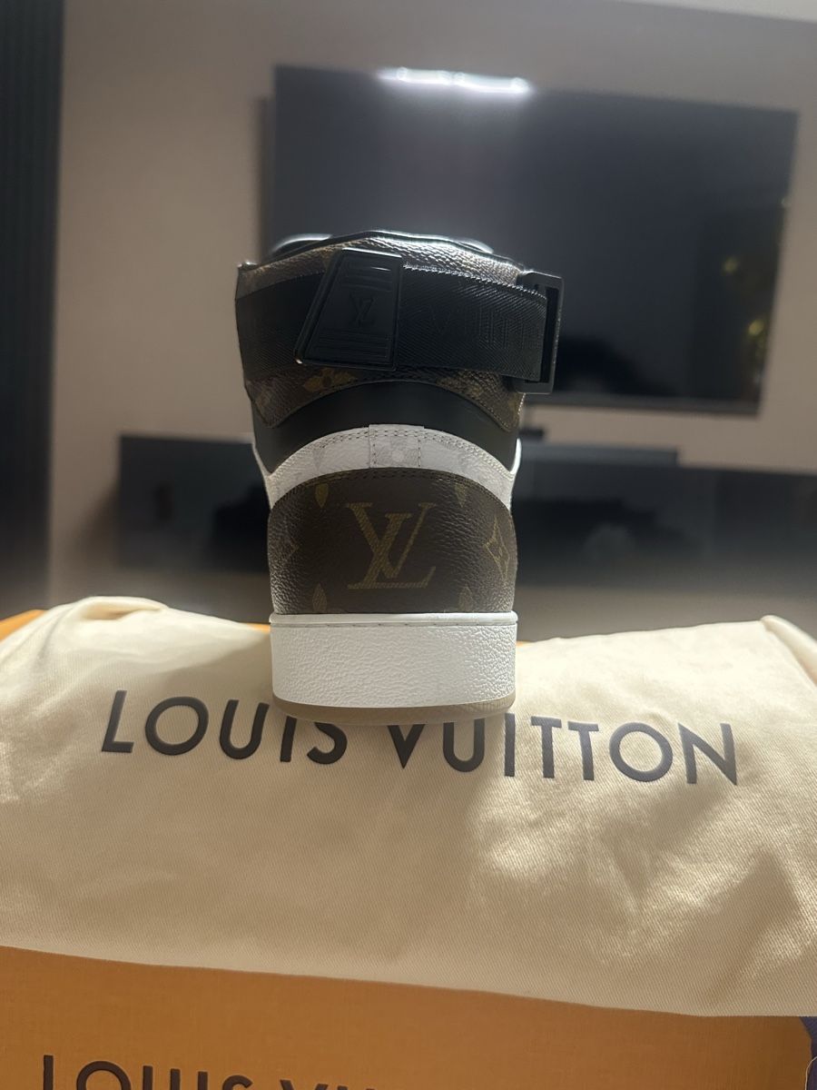 Louis Vuitton Chaussures hommes: Louis Vuitton Revoli Sneaker Boot (NICHT MEHR IM LV STORE) – Neuf (Voir description) à Bözen par jon_wn2j 5