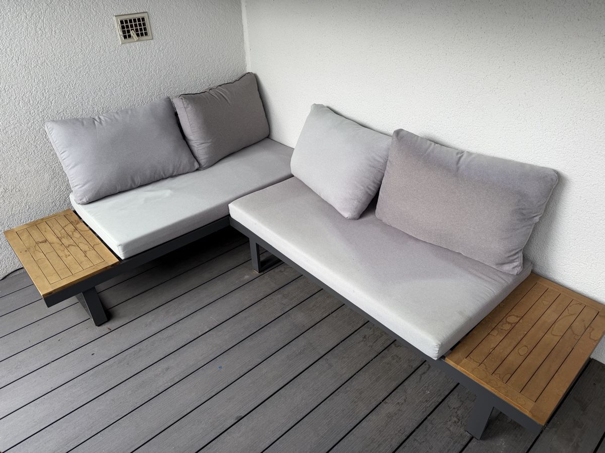 Divani: Giardimo Gartenlounge / Ecksofa L-Form Anthrazit / Holzoptik – Usato da Dübendorf venduto da Sq9apq