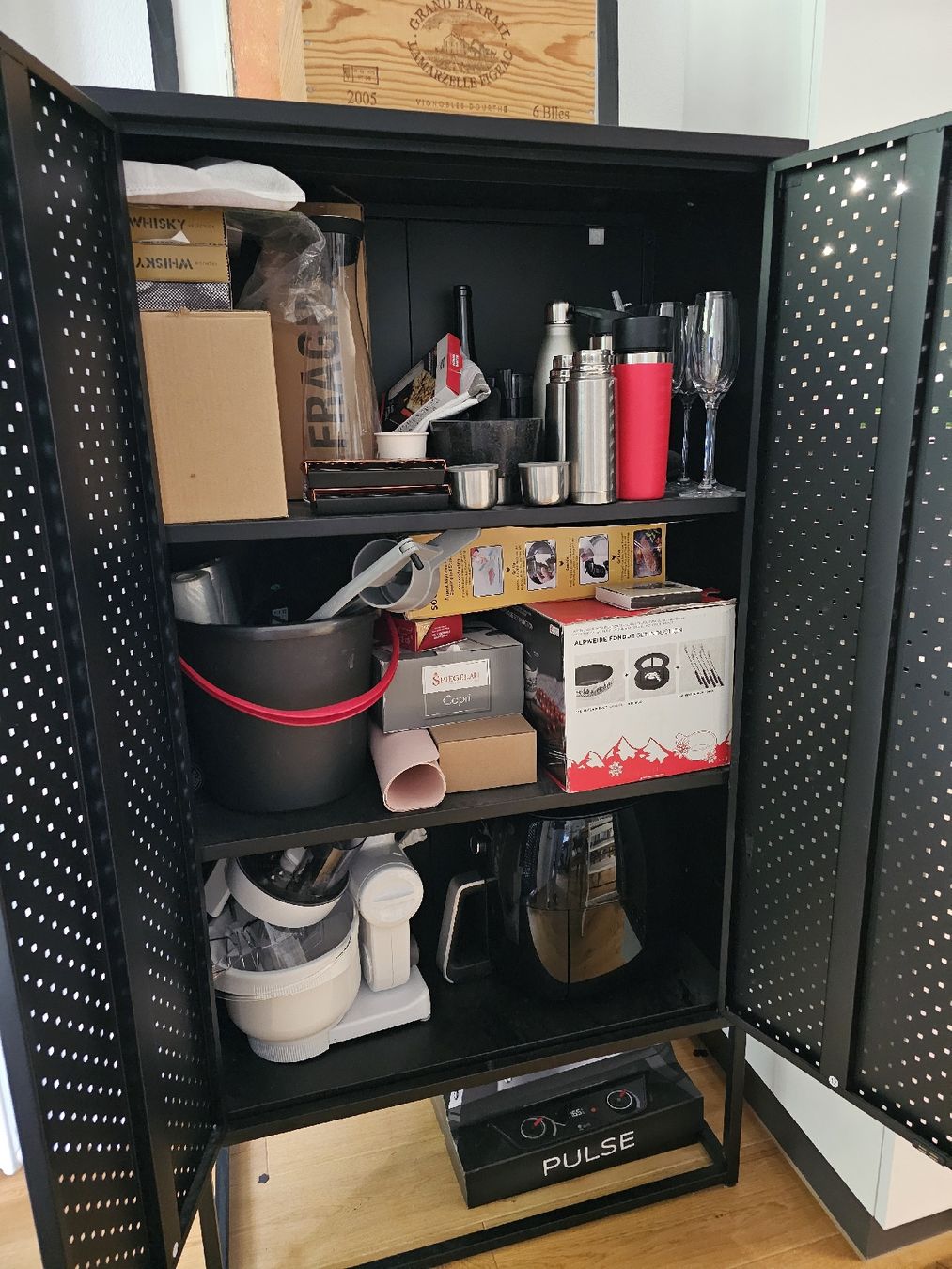 Armadi: Schrank  – Usato da Basel venduto da vel_w2tr 3
