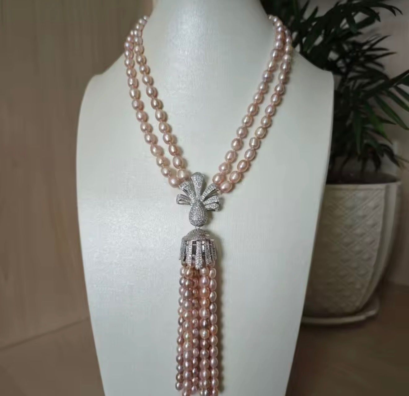 Catenine: Collier perles roses double rangées – Nuovo e nell'imballaggio originale da St-Maurice venduto da Sandrinette123 2
