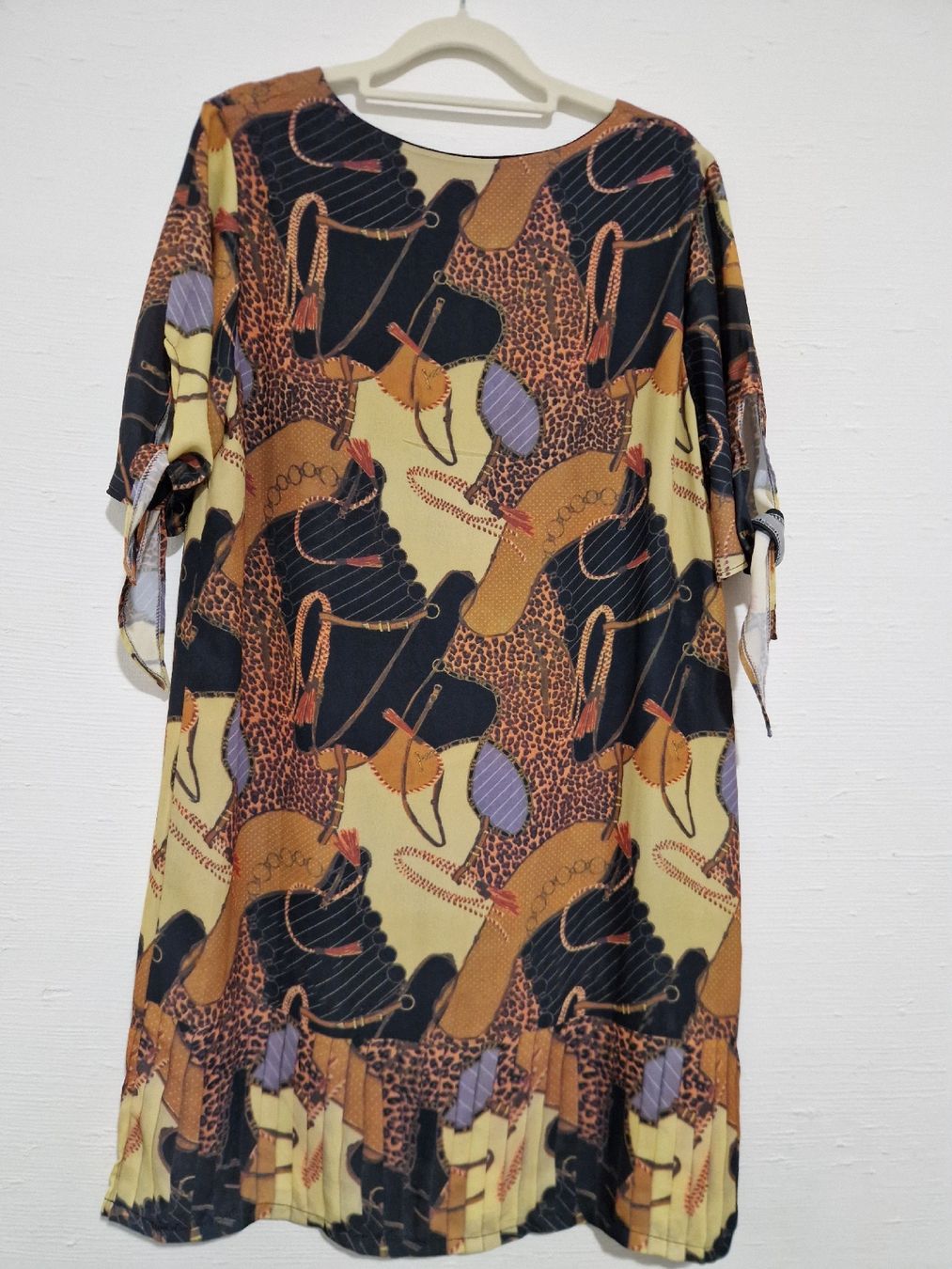 Kleider: Schickes Sommerkleid Gr.40 mit buntem Muster – Neu (gemäss Beschreibung) aus Gwatt (Thun) von Letzte-Chance-III 2
