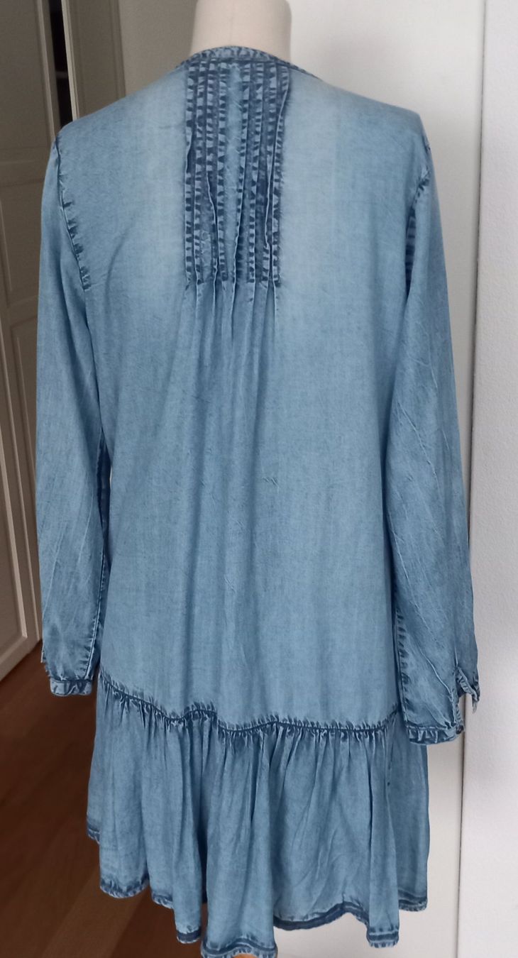 Kleider: Atelier Marée Maree Kleid Tunika Jeanskleid Boho – Gebraucht aus Nottwil von  2