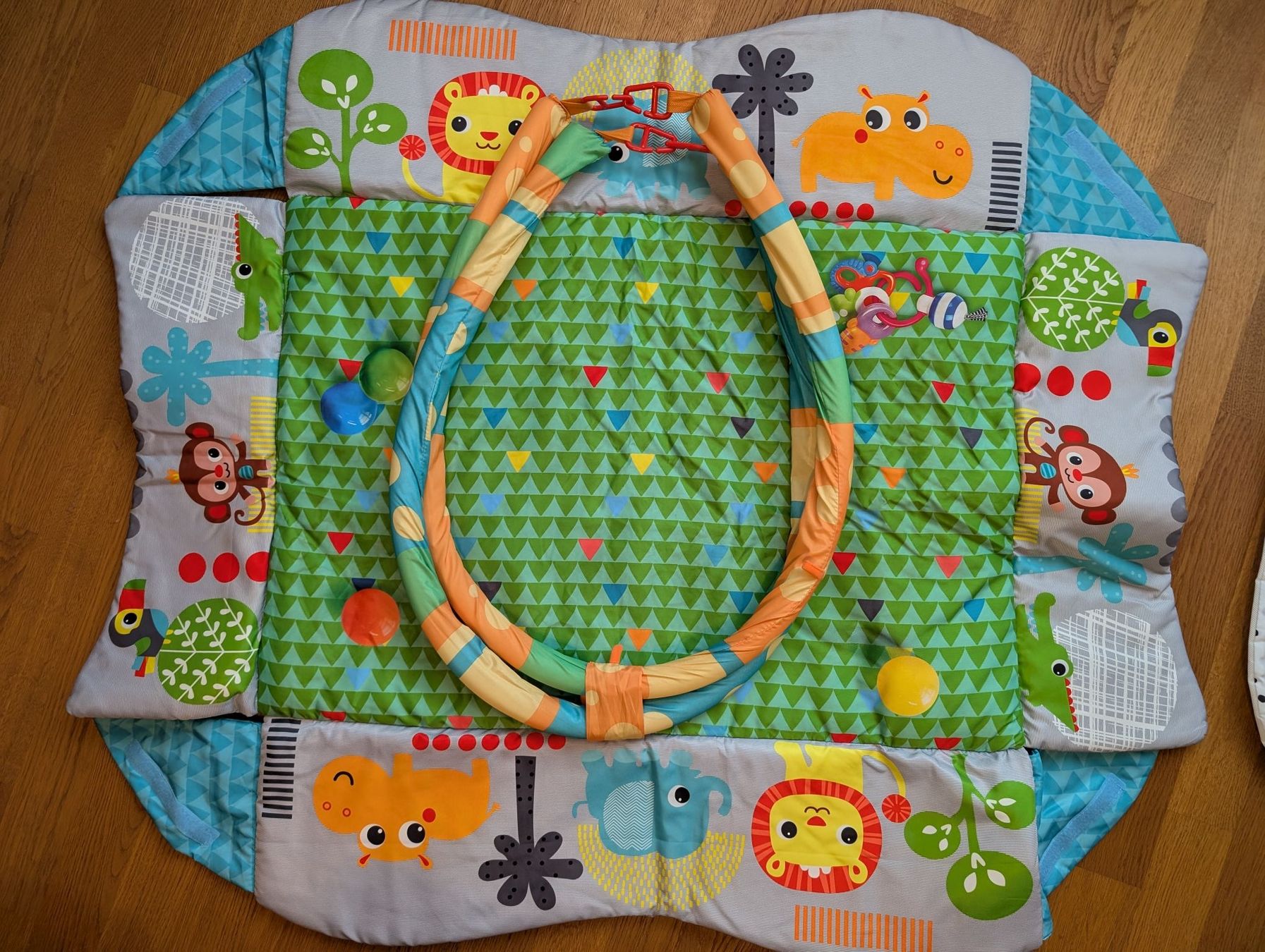 Tappeto da gioco: Baby Activity Gym Play Mat for Sensory Development – Usato da Männedorf venduto da mmm_k2yb