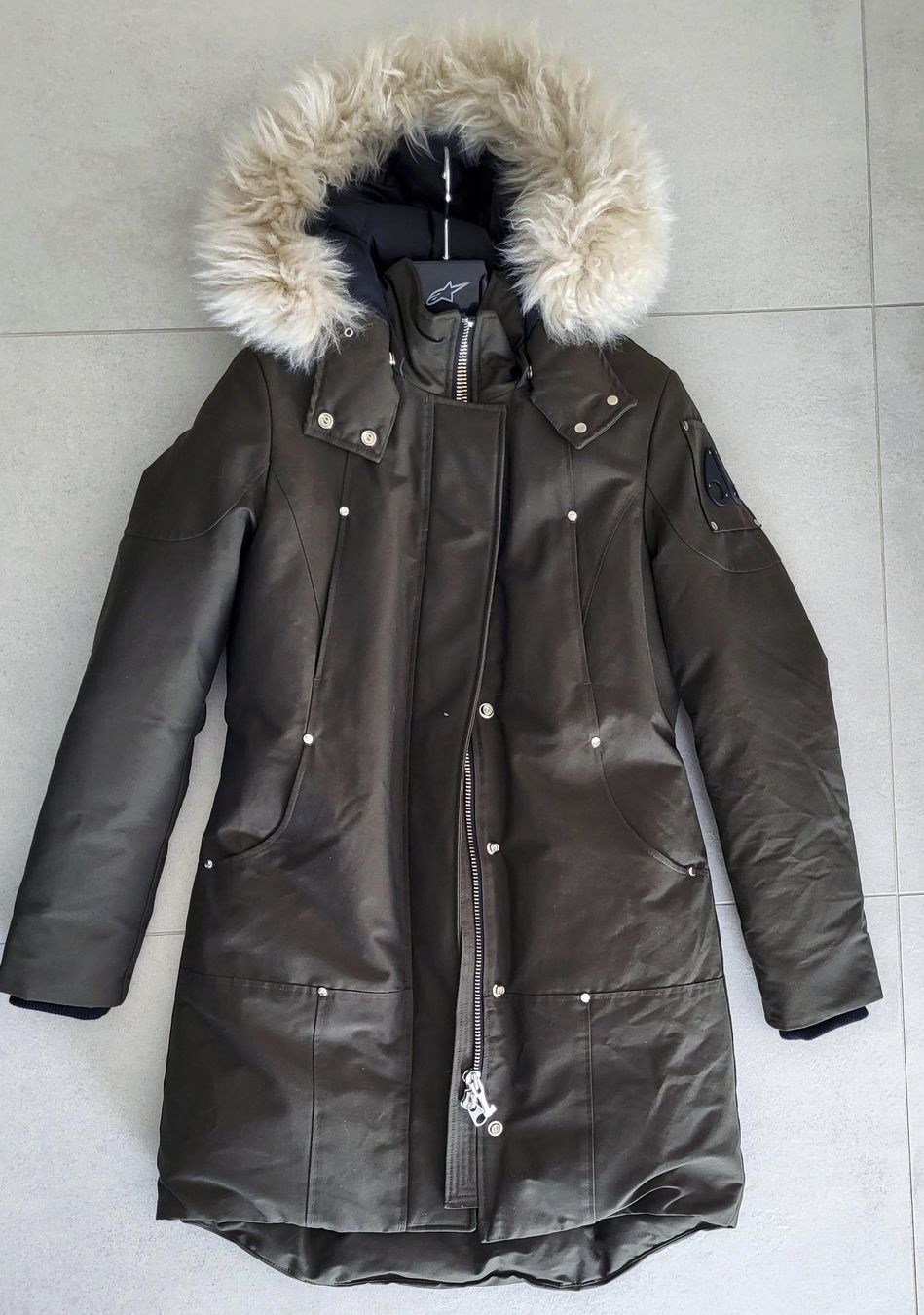 Moose Knuckles Jacken: Moose Knuckles Parka-Jacke – Neu (gemäss Beschreibung) aus Lugano von Mavvatteloapesca