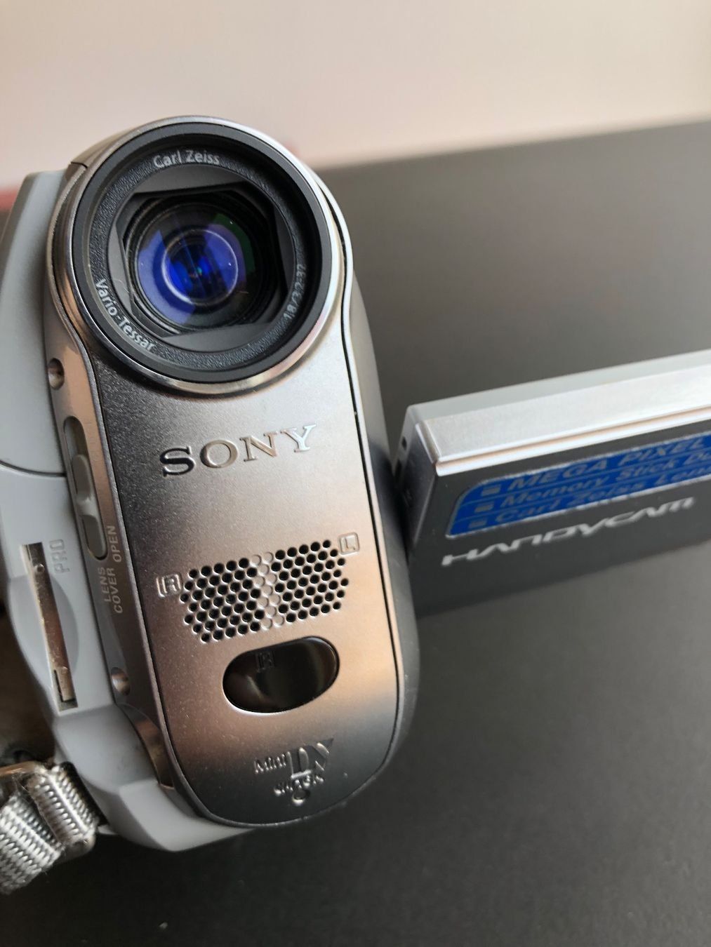 Sony Videocamere: Sony Mini DV Camcorder DCR-HC40 – Usato da Schönenwerd venduto da Pearlwhite 5