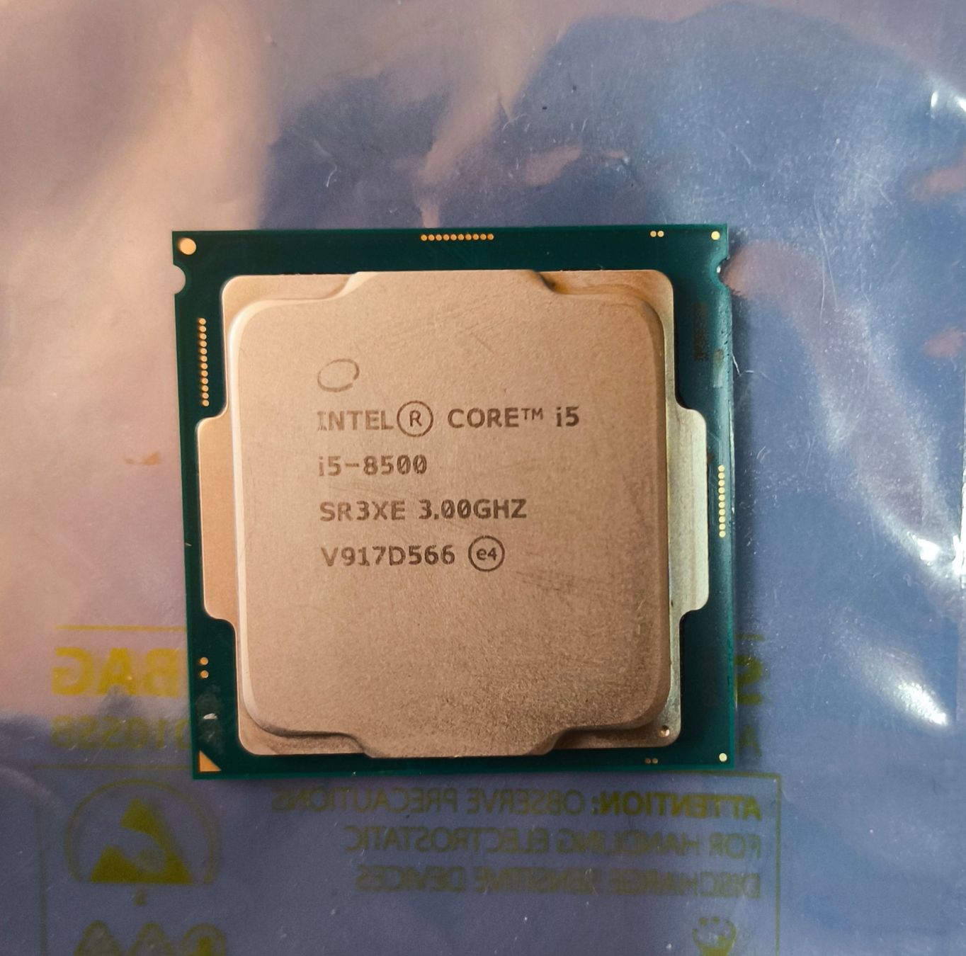 Intel Componenti elettronici: Intel Core i5-8500 CPU – Usato da Möhlin venduto da mcintel