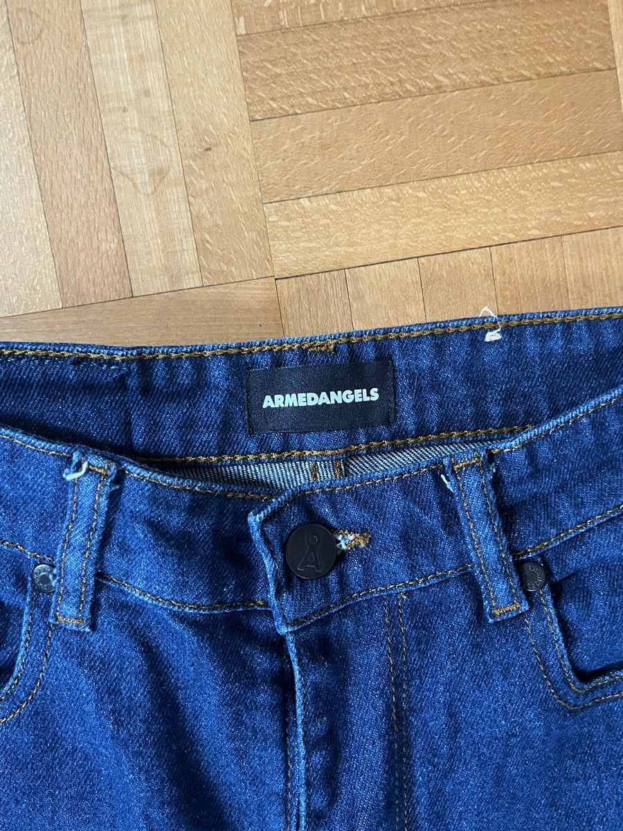 Armedangels Jeans: Jeans Armedangels blau dunkelblau – Gebraucht aus Rümlang von fab_wct5 1