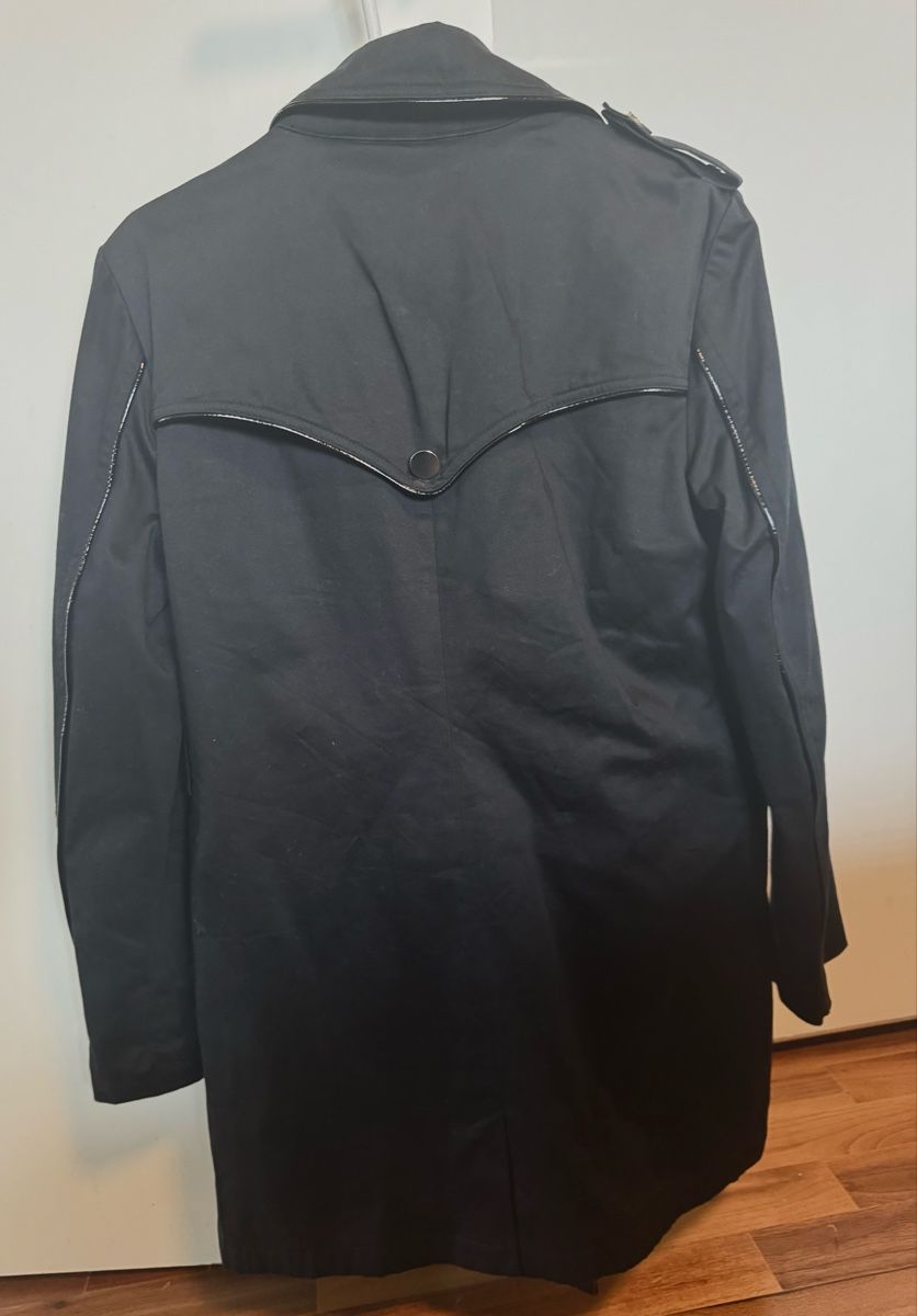 Guess Mäntel: 🖤 GUESS Trenchcoat gr. M – Gebraucht aus Schlieren von mal_grab 4