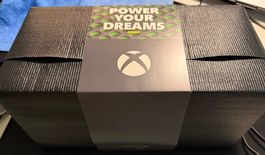 Xbox Series X 1 To ( 2 manettes + SSD 1 To