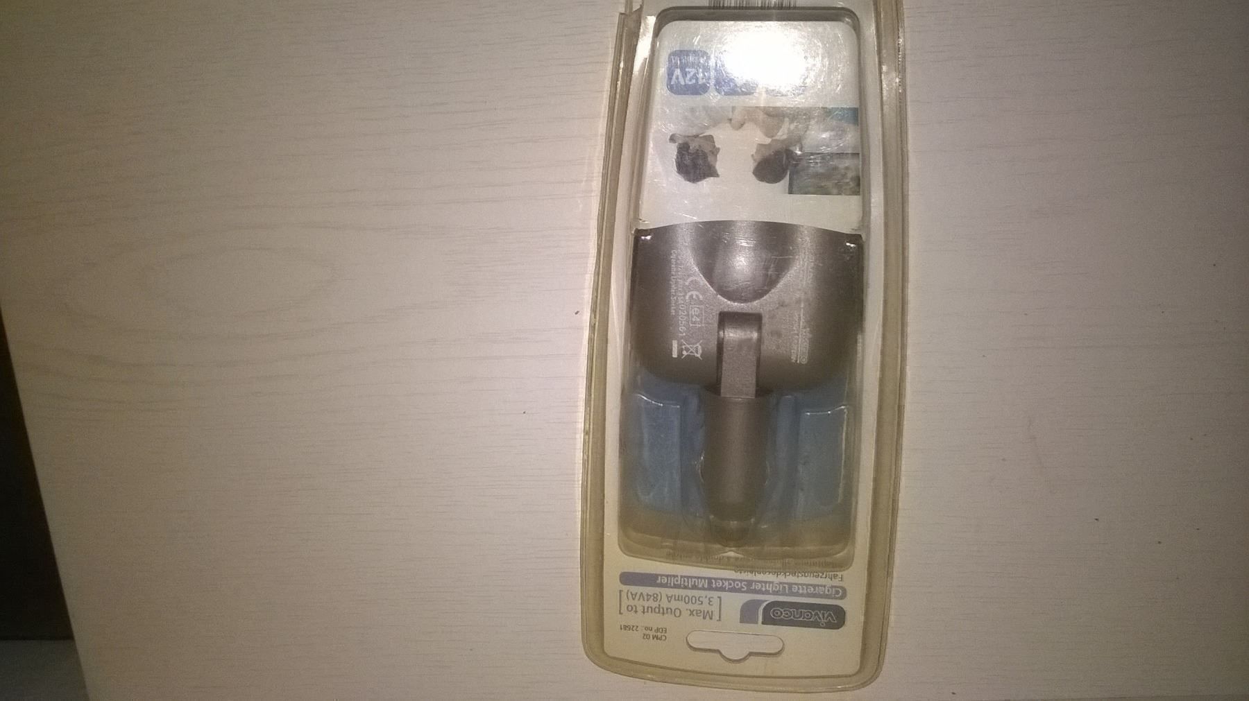Stecker: VIVANCO Auto 2-fach Steckdose.. Neu – Neu und originalverpackt aus Emmen von newdeal1970