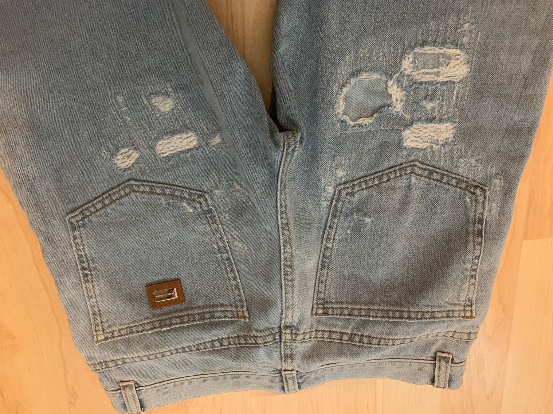 Jeans: DOLCE& GABBANA distresed jeens – Usato da Oberglatt ZH venduto da Hero1512 2