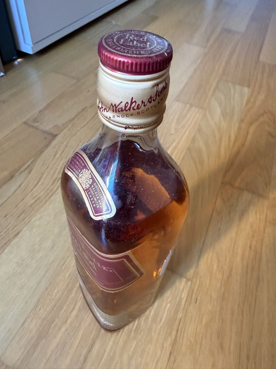 Johnnie Walker Bevande alcoliche: Whisky Johnnie Walker Red Label 70cl  – Usato da Tolochenaz venduto da adr_dj58 3