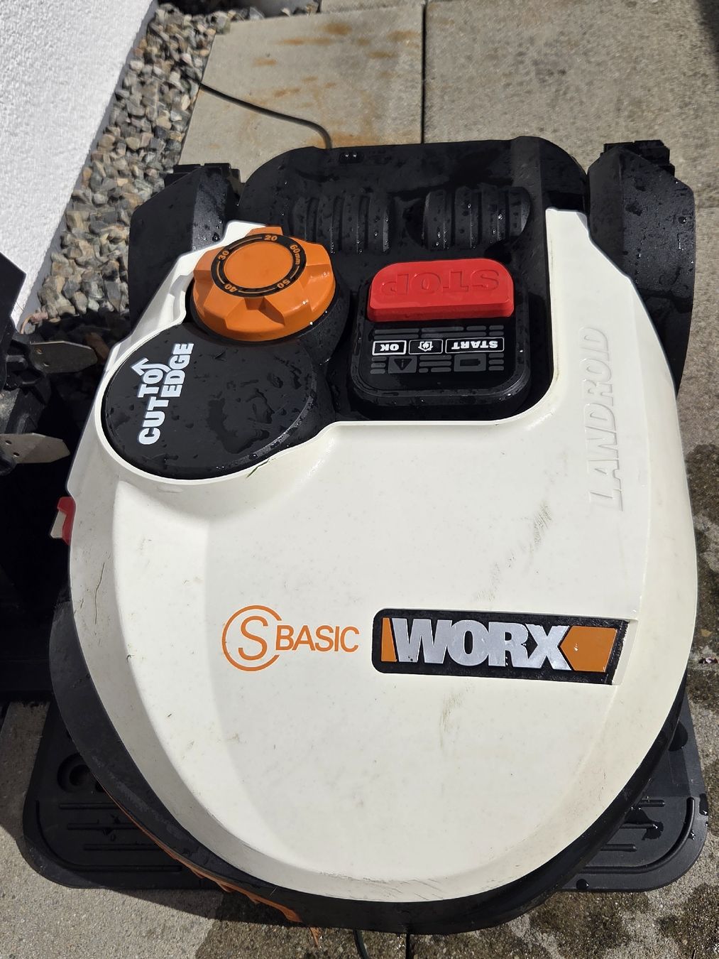 Worx Tagliaerba: Mähroboter WORX S Basic Landroid guter Zustand – Nuovo (secondo la descrizione) da Herisau venduto da mar_zrd5 1