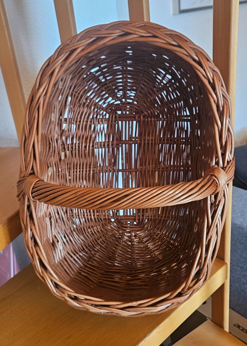 Sonstiges für Haushalt & Wohnen: Korbflechtwaren Korb oval mit Henkel – Gebraucht aus Niederbipp von Bea. 2