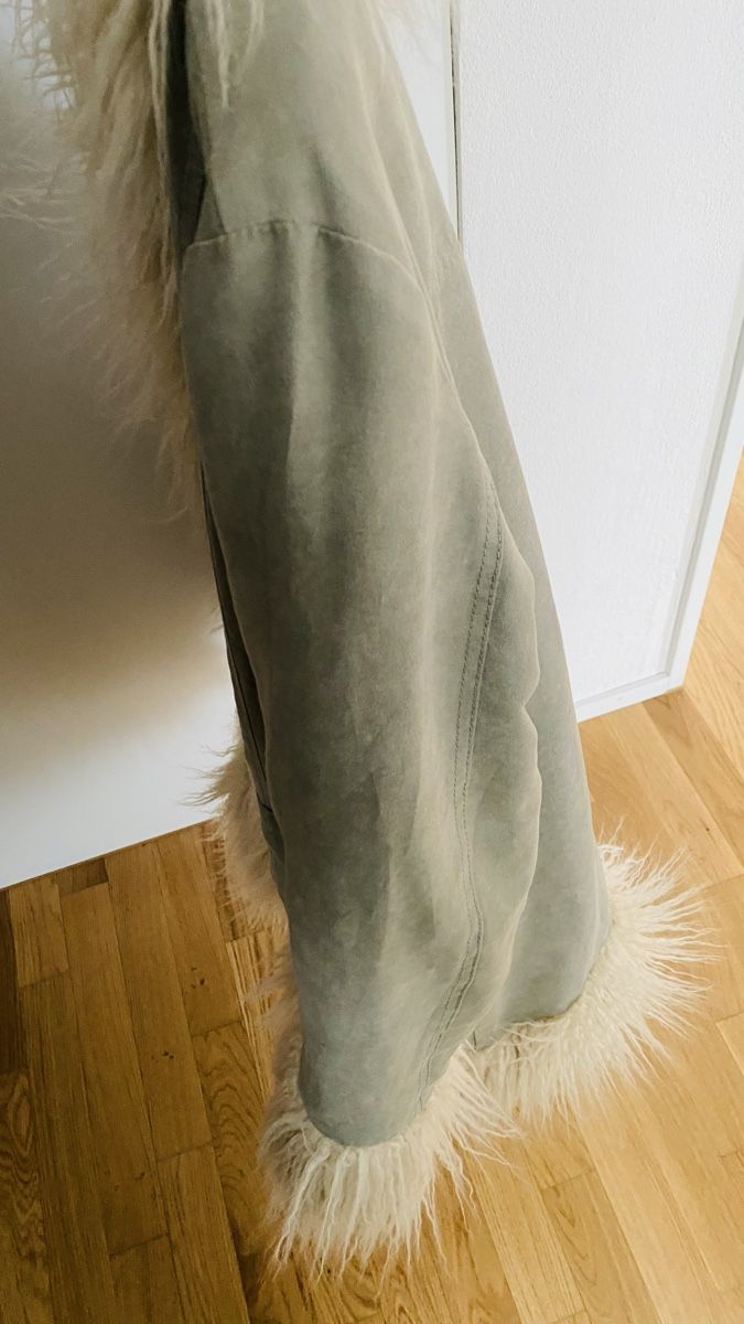 H&M Cappotti: Leichte Wildlederjacke imitat mit Kunstfell Gr. S – Nuovo (secondo la descrizione) da Killwangen venduto da Fefy 4