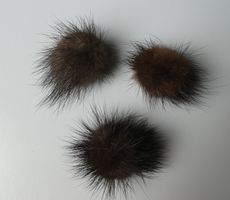 3 Pelz Bommel Broschen Nerz Fellbommel Anhänger Vintage