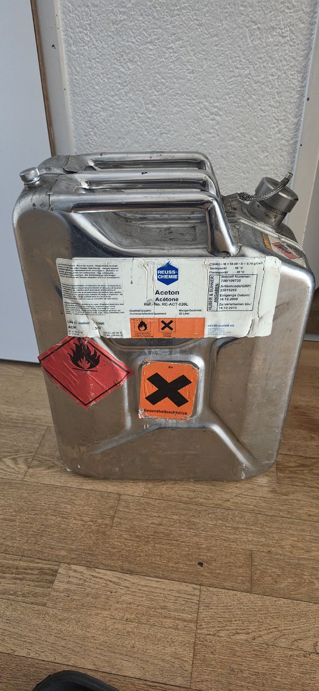 Taniche per benzina: Kanister 20l – Usato da Lyss venduto da ram76 1