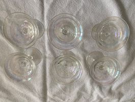 6 coupes à champagne Art Déco en verre irisé – vers 1920