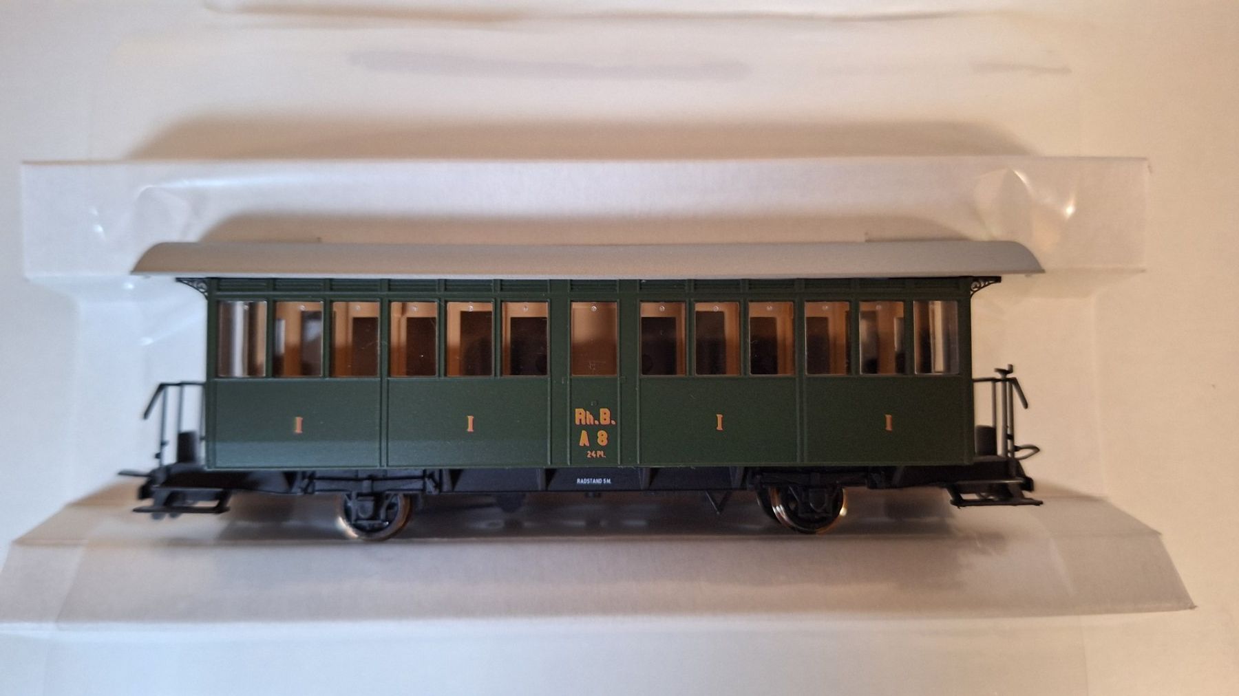 Bemo Modelleisenbahnen: Bemo 3232 108 RhB A 8 Personenwagen – Neu (gemäss Beschreibung) aus Haslen AI von JEPIZU
