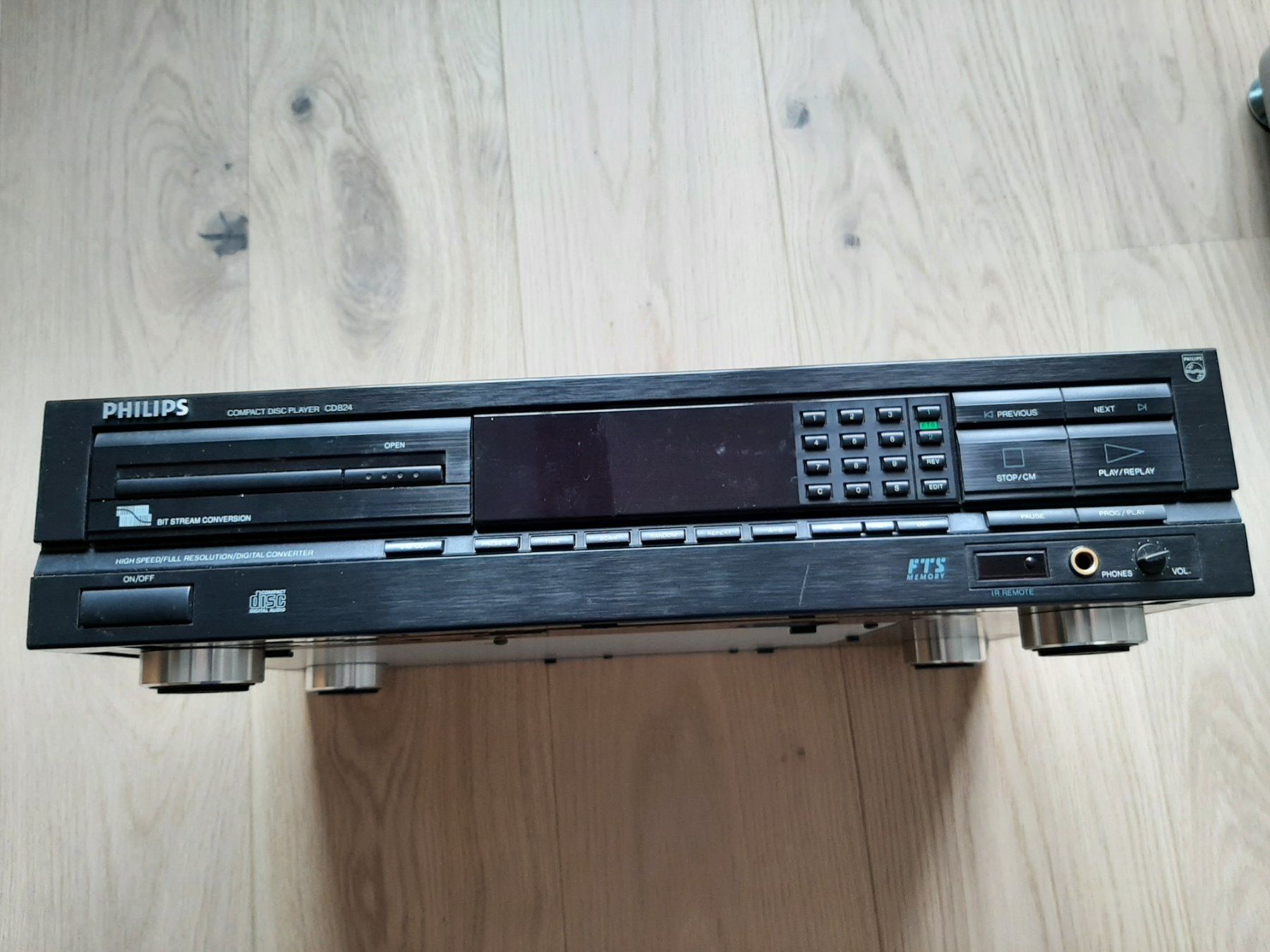 Audio- & Mediensysteme: HiFi CD-Player Philips CD824 – Gebraucht aus Büren an der Aare von  1