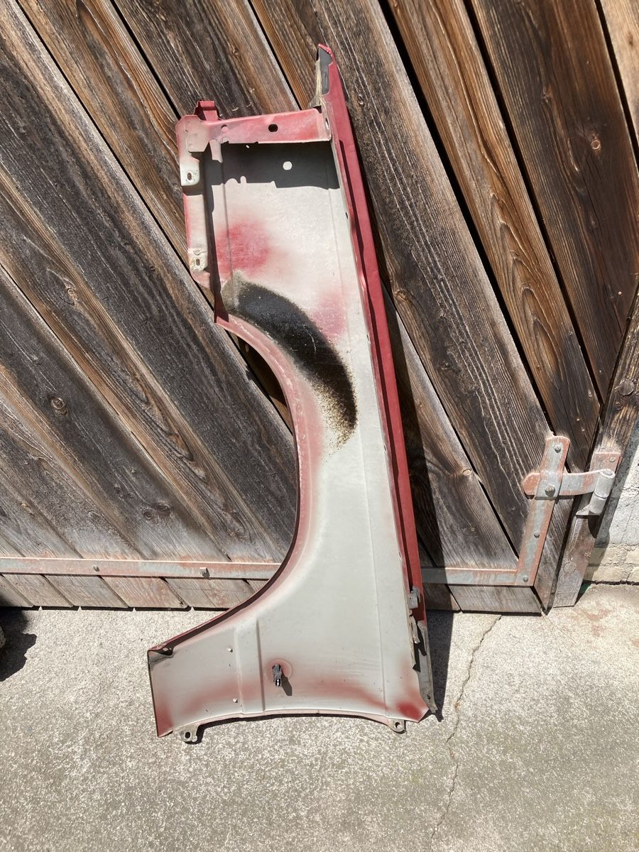 Volvo Tutti pezzi di ricambio auto: Volvo 940 Kotflügel – Usato da Hitzkirch venduto da Christophf 4