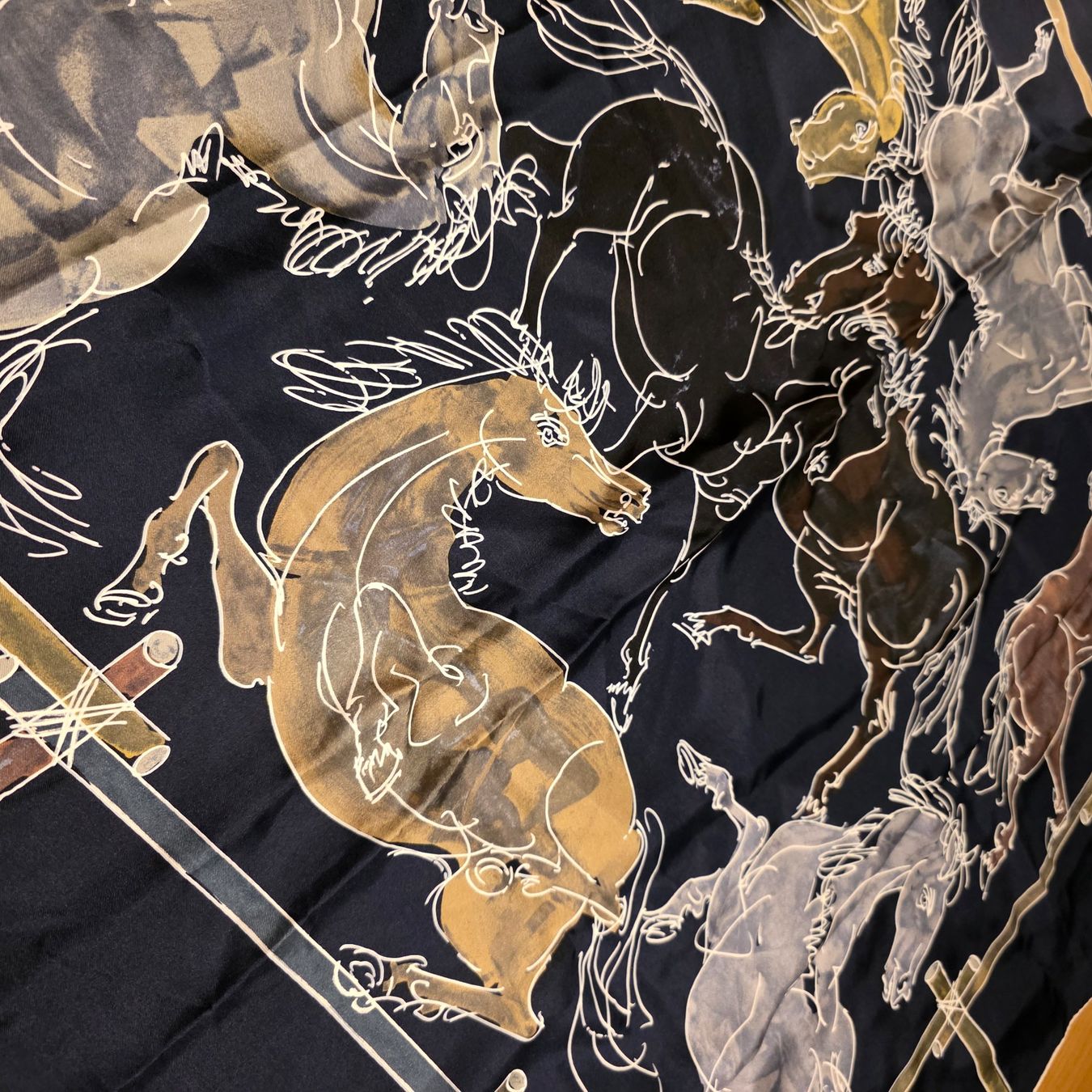 Foulard & Sciarpe: Seidenfoulard Pferde auf der Weide – Nuovo (secondo la descrizione) da Wald ZH venduto da CapLux 4