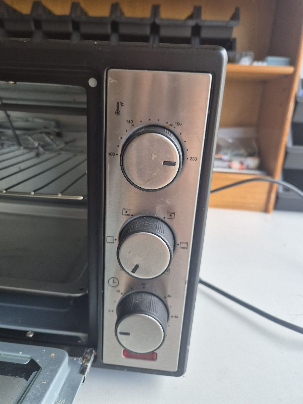 Ohmex Küchengeräte: Mini Backofen Ohmex schwarz silber ,läuft – Gebraucht aus Kreuzlingen von Swiss.Chanel 3