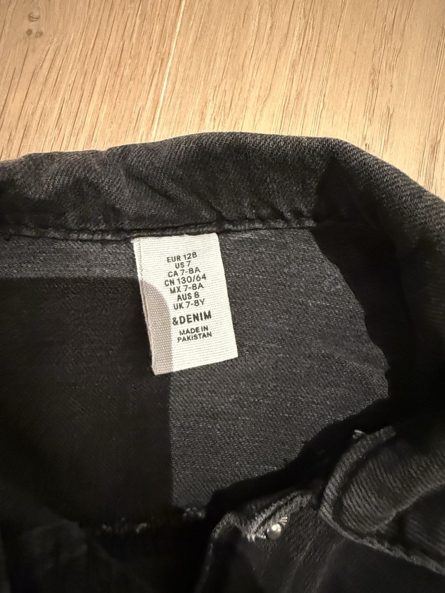 H&M Giacche & Cappotti: Coole Jeansjacke, Grösse 128 – Usato da Rümlang venduto da zflyfa0001 1