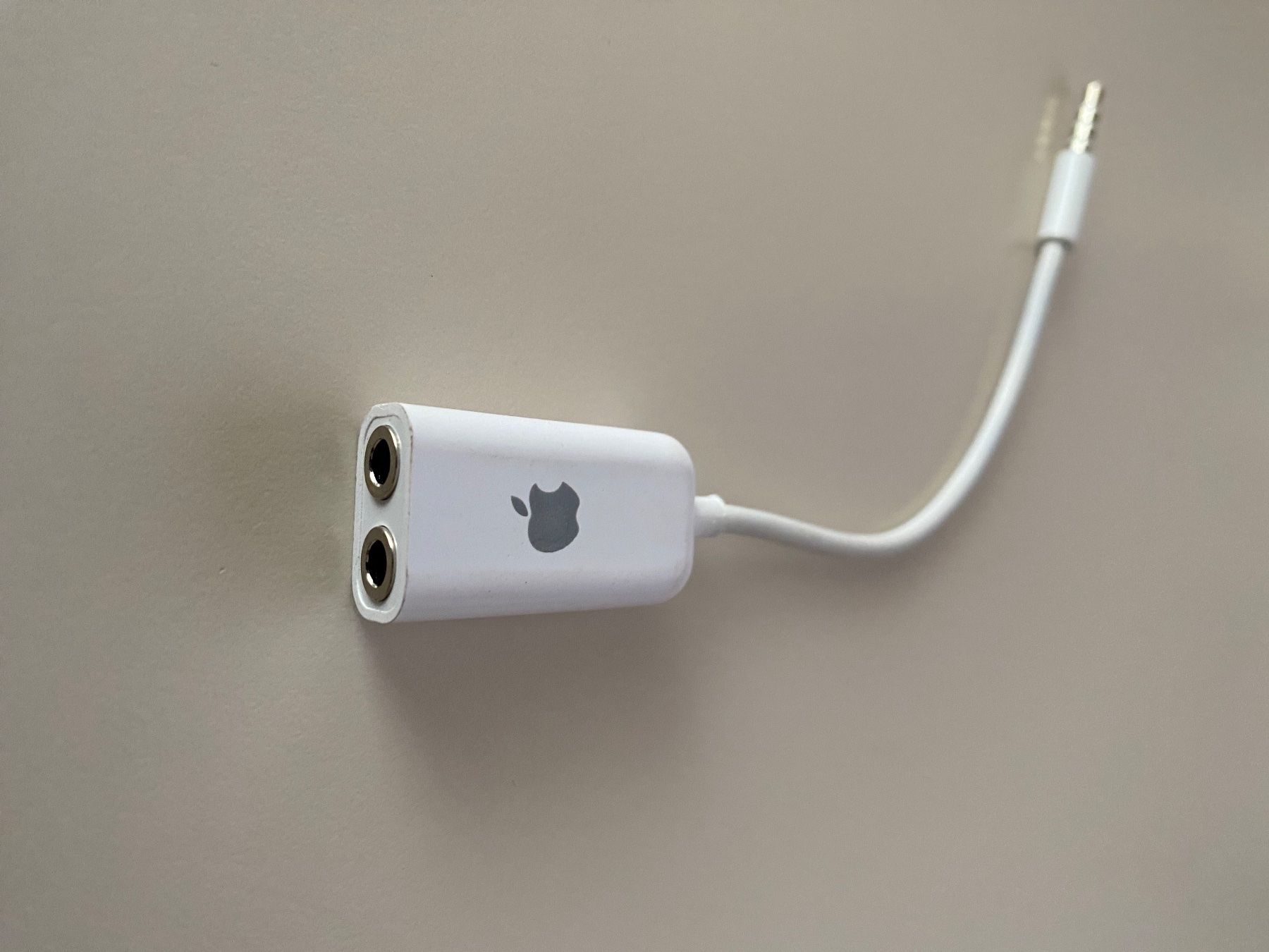 Apple Kopfhörer: Apple Kopfhörer Doppelstecker Top Zustand – Gebraucht aus obfelden von garenipa 1