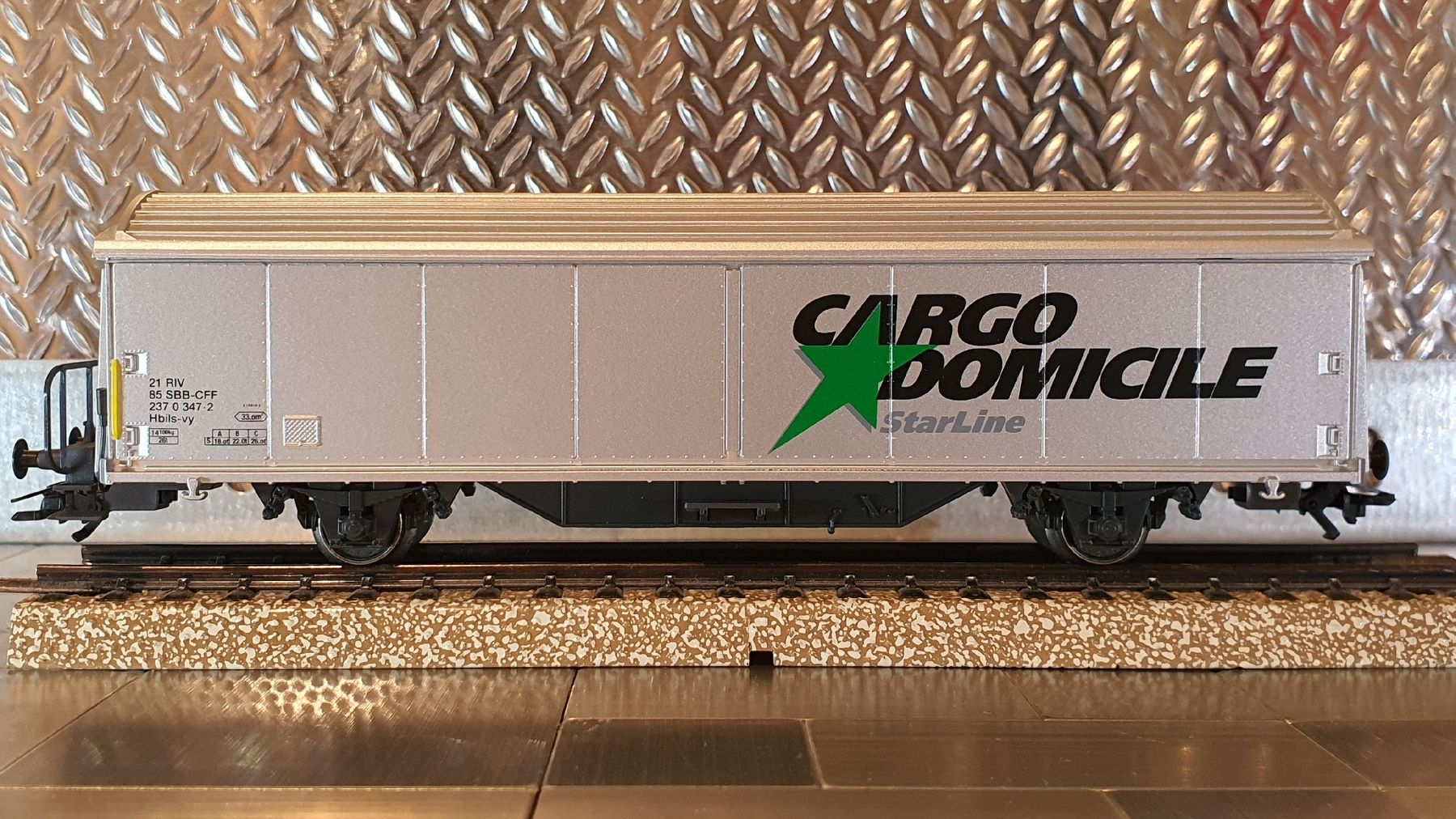 Märklin Modellini di ferrovie: MÄRKLIN H0 GÜTERWAGEN CARGO DOMIZIL   – Usato da Männedorf venduto da Modellbau-wyss