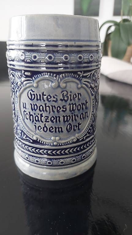 Verres: Bierhumpen mit Spruch – D'occasion à Kriens par ENotte