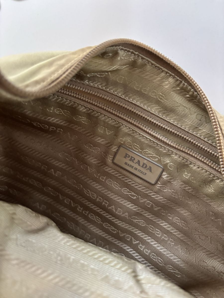 Prada Borse: Vintage Prada bag, nylon and leather – Usato da Bulle venduto da lalooo 3