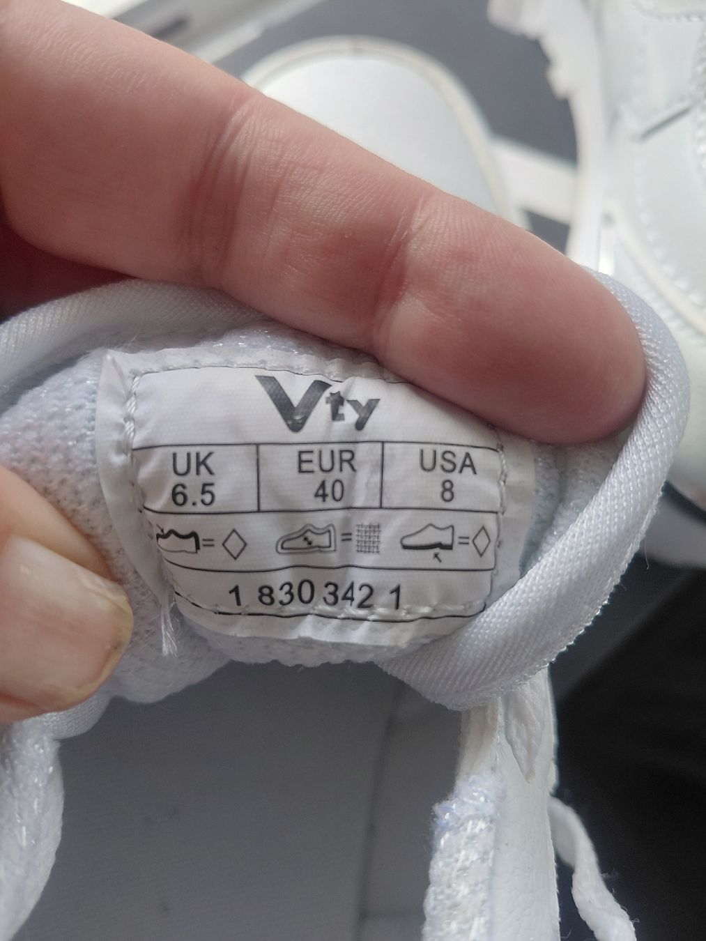 Damenschuhe: Baskets Vty blanches T40 neuves – Neu (gemäss Beschreibung) aus Montreux von san_5mgz 3