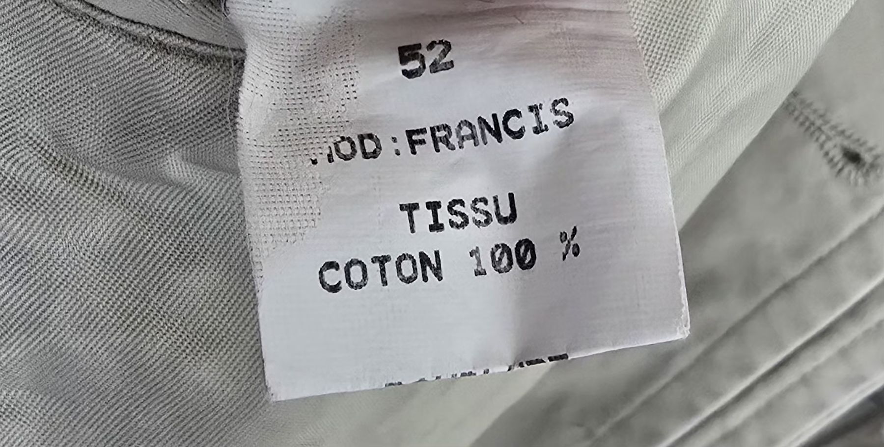 Cappotti: Trench-coat beige classique, taille 52, 100% coton  – Usato da Genève venduto da MariaS2 2