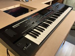 Clavier Roland JUNO Stage ———- 1 francs ———-