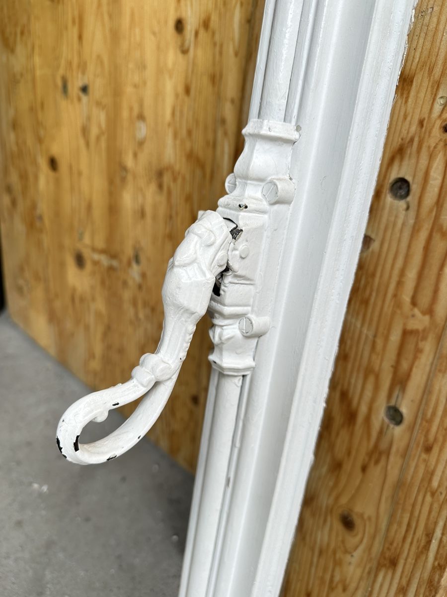 Tutte le decorazioni: Antikes Fenster, mit speziellem Griff! – Usato da Flawil venduto da nemrak 1